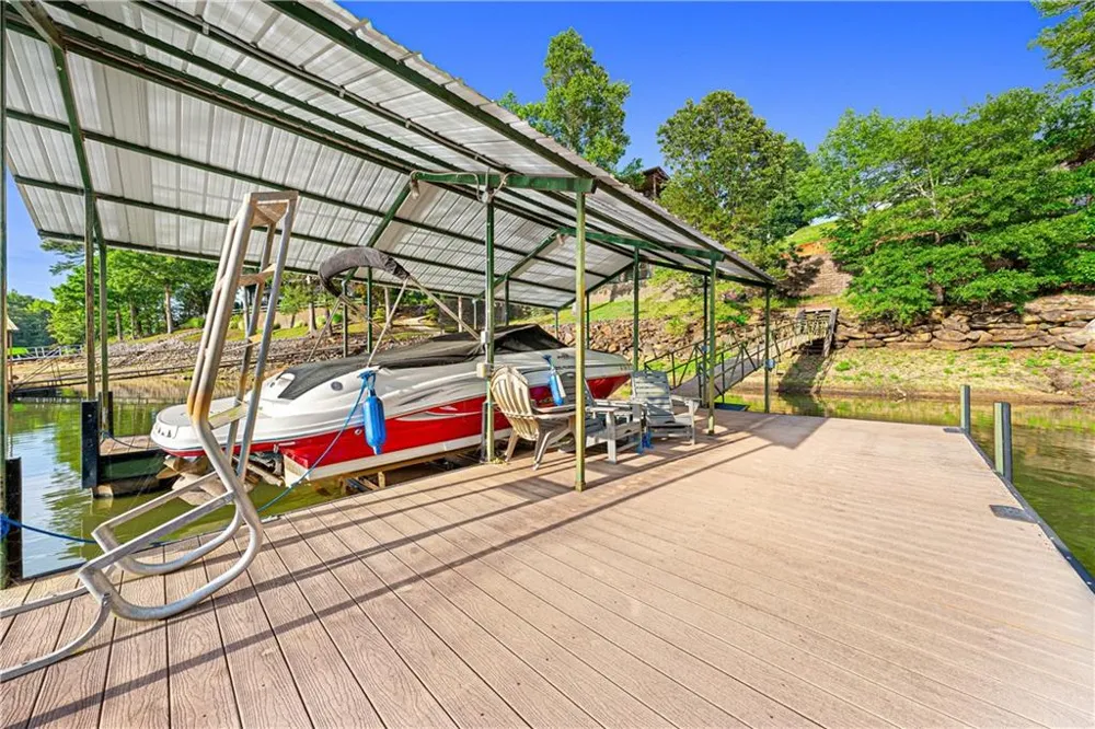 18 Water Course Way Martin, GA 30557