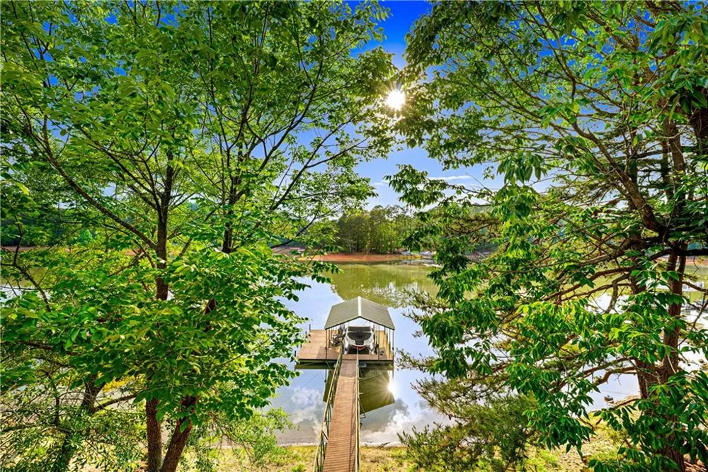 18 Water Course Way Martin, GA 30557