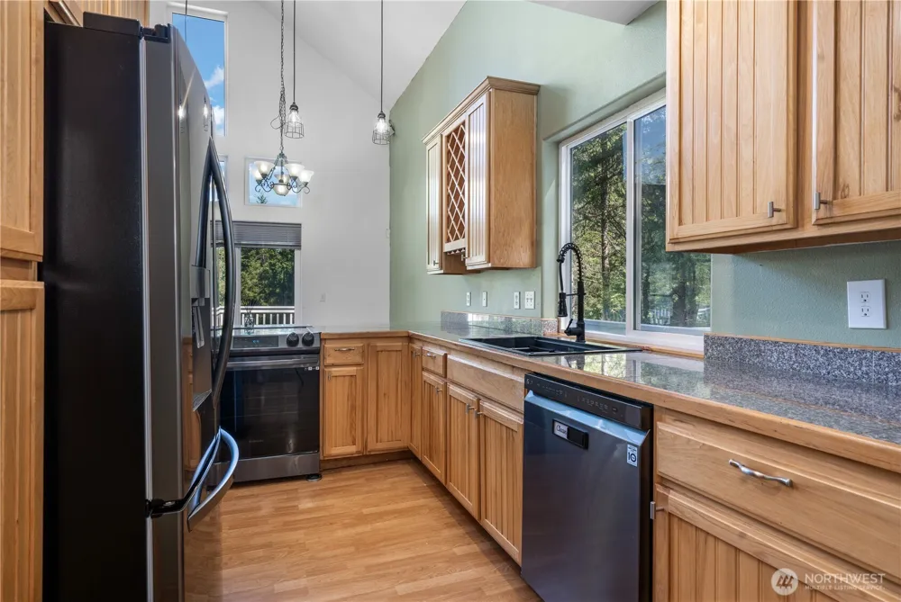 110 E Glacier Crest Road Grapeview, WA 98546