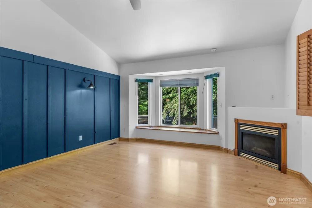 110 E Glacier Crest Road Grapeview, WA 98546