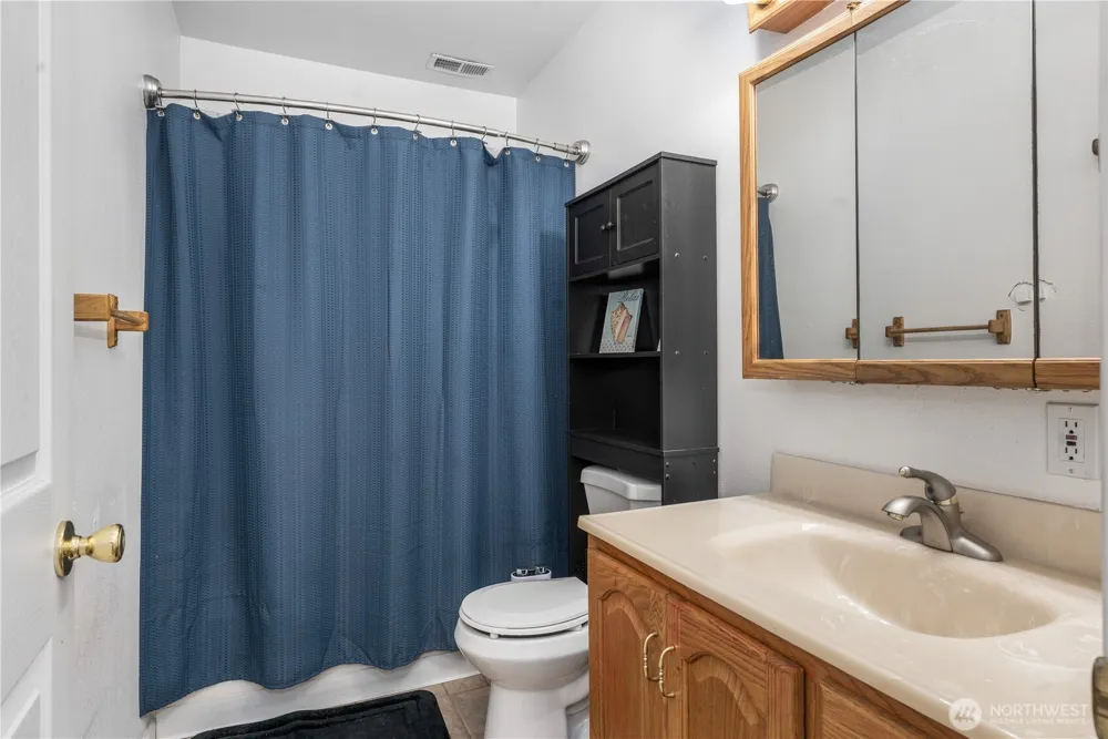 110 E Glacier Crest Road Grapeview, WA 98546