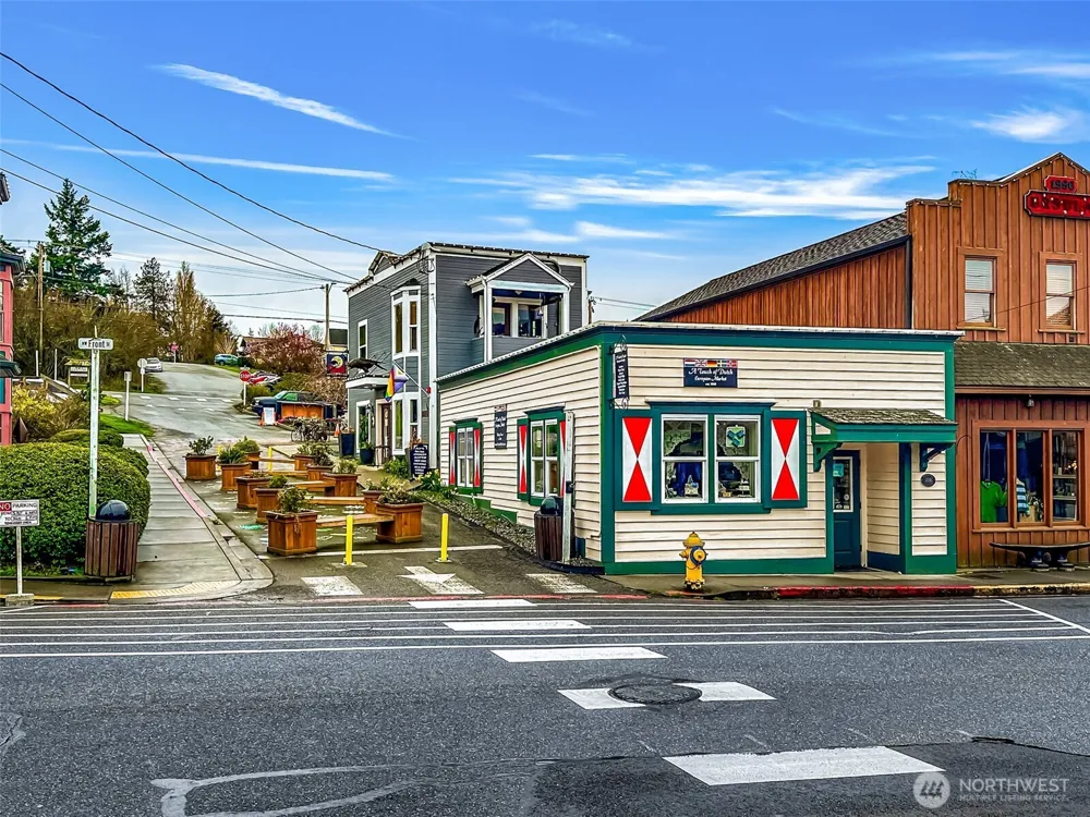 200 NW 1st Street Coupeville, WA 98239