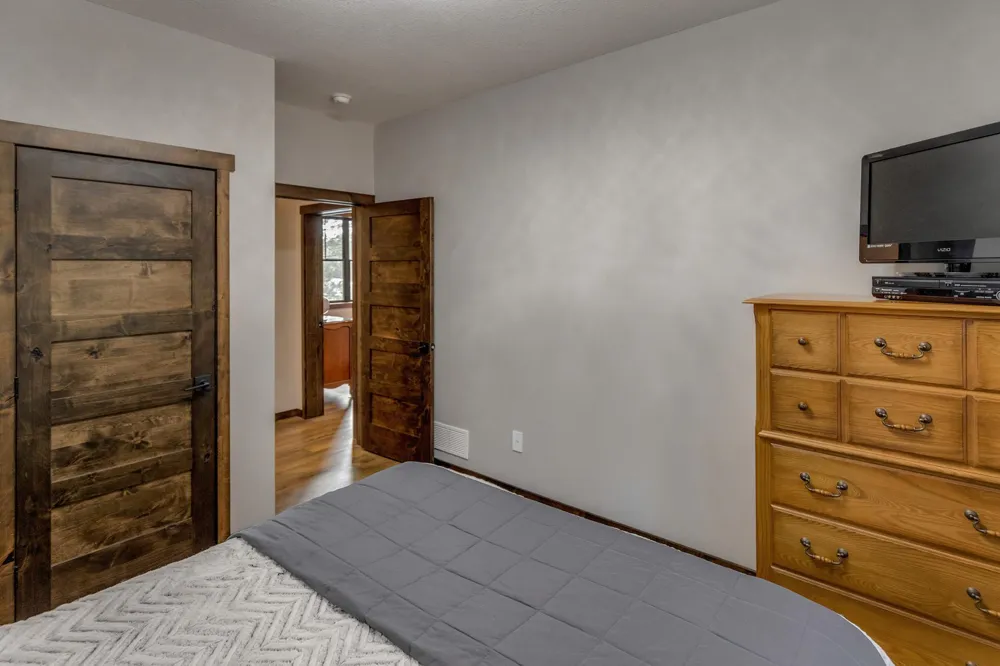 1090 Rainy Lake Drive NW Backus, MN 56435