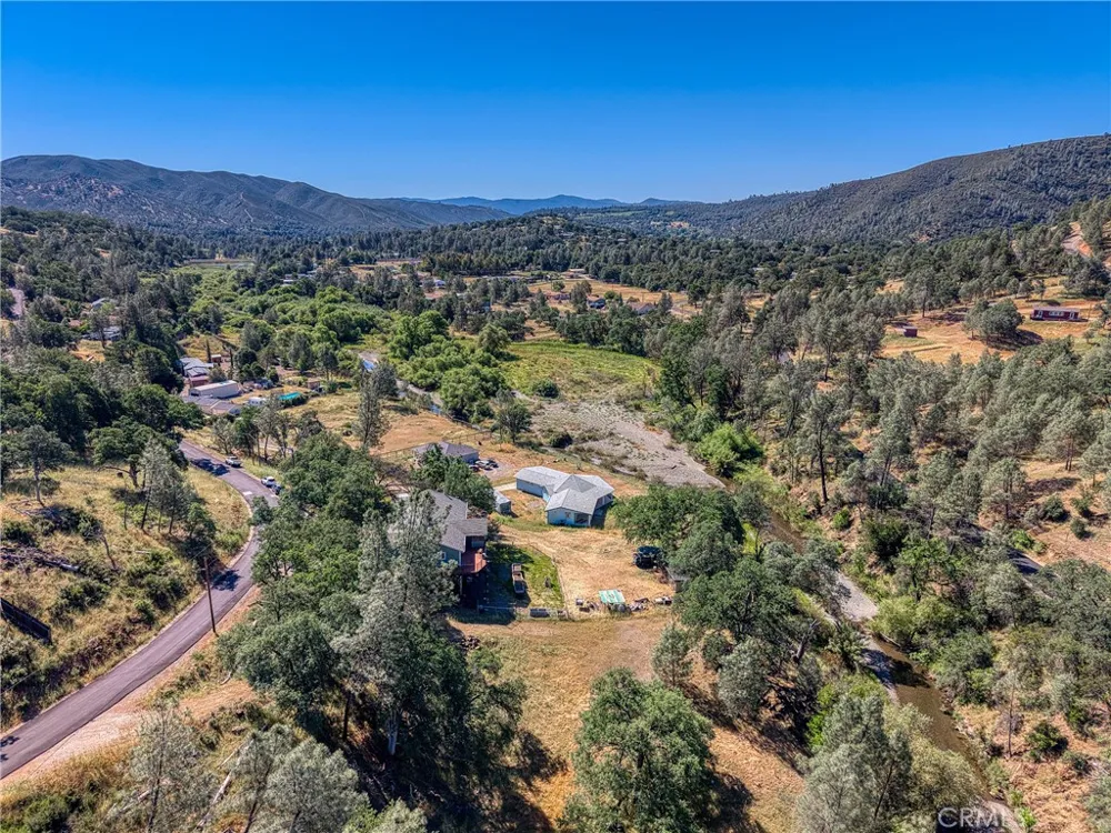 3409 Wolf Creek Clearlake Oaks, CA 95423
