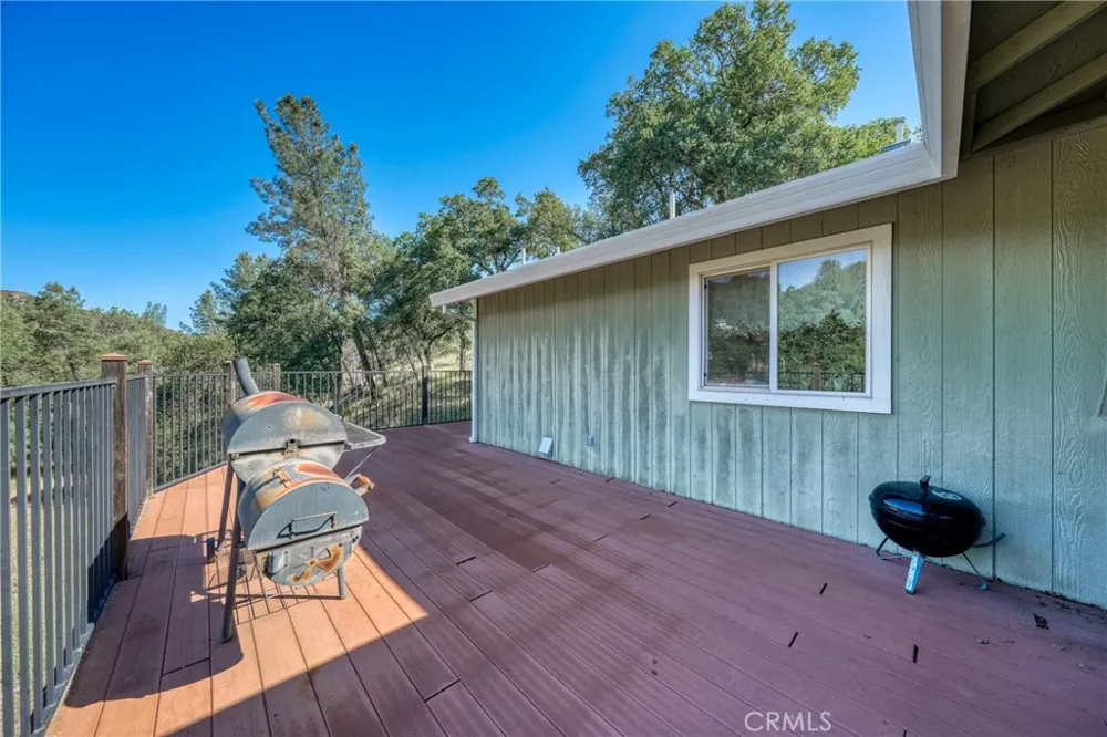 3409 Wolf Creek Clearlake Oaks, CA 95423