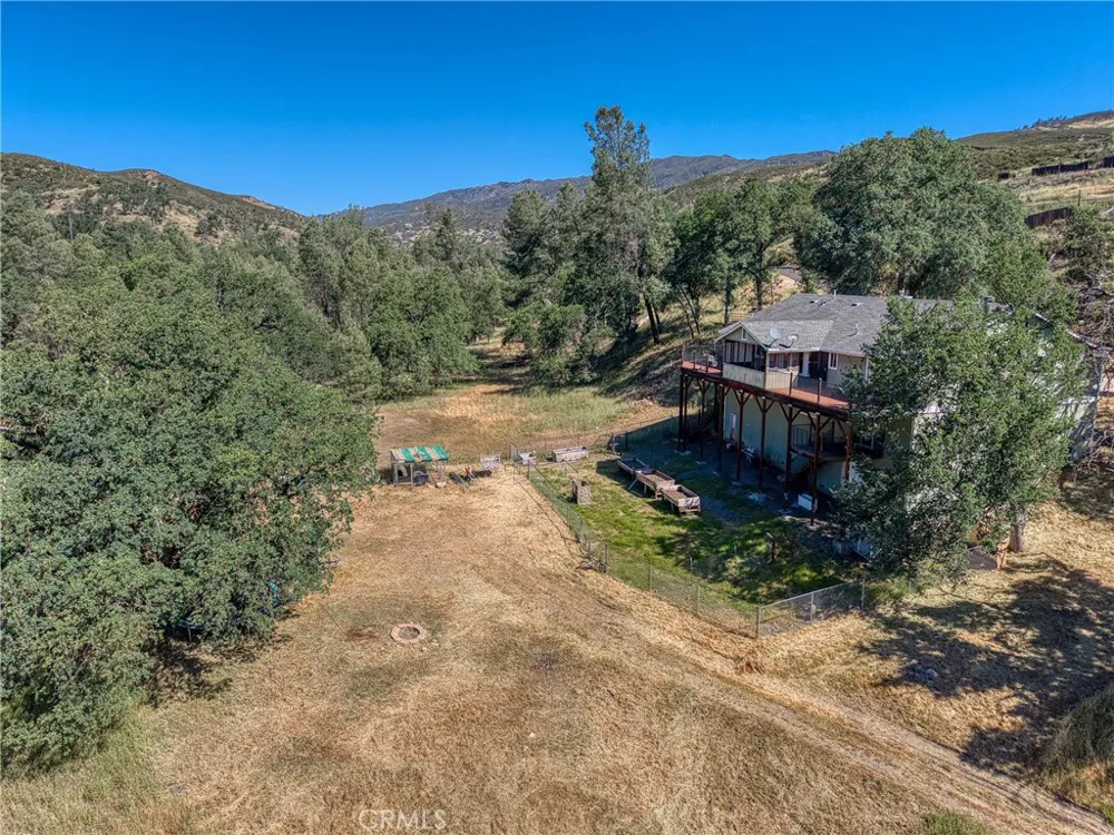 3409 Wolf Creek Clearlake Oaks, CA 95423