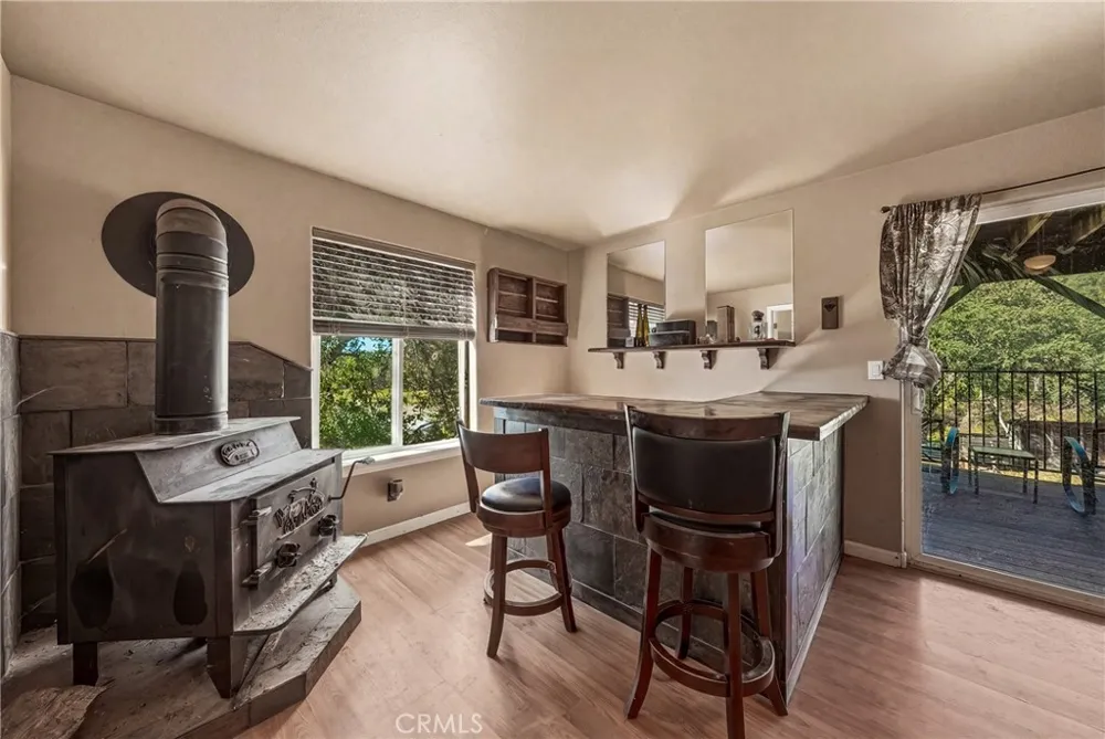 3409 Wolf Creek Clearlake Oaks, CA 95423