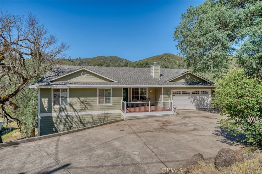 3409 Wolf Creek Clearlake Oaks, CA 95423