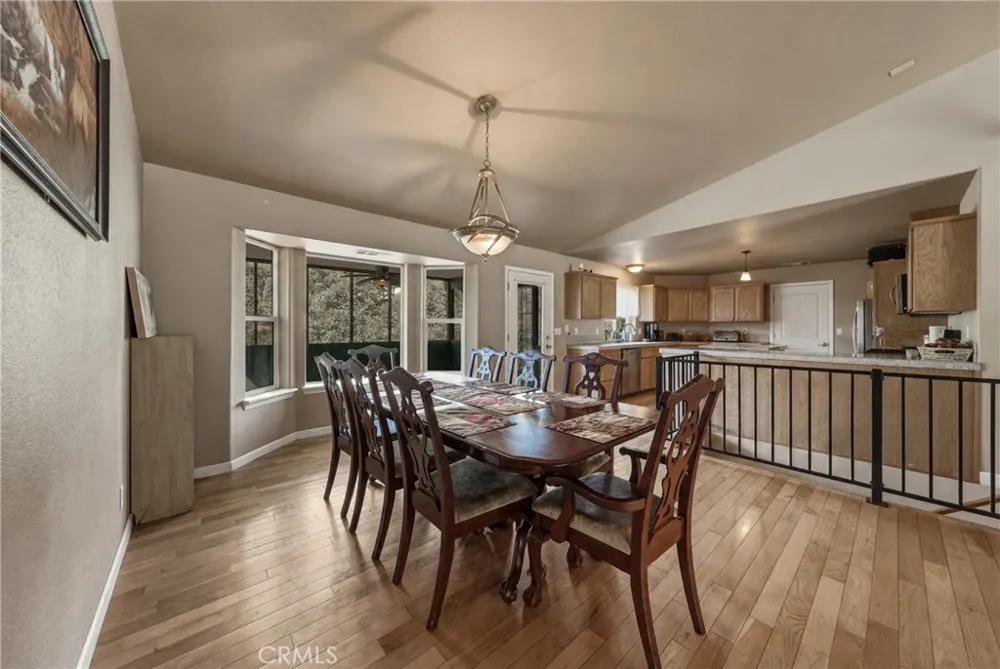 3409 Wolf Creek Clearlake Oaks, CA 95423