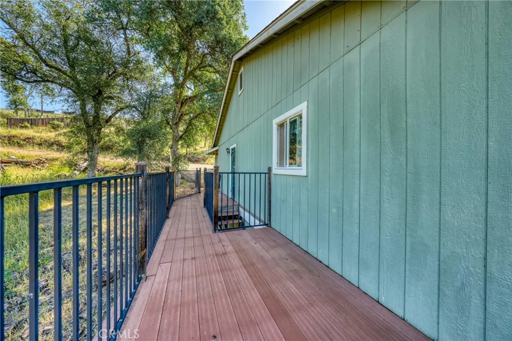 3409 Wolf Creek Clearlake Oaks, CA 95423