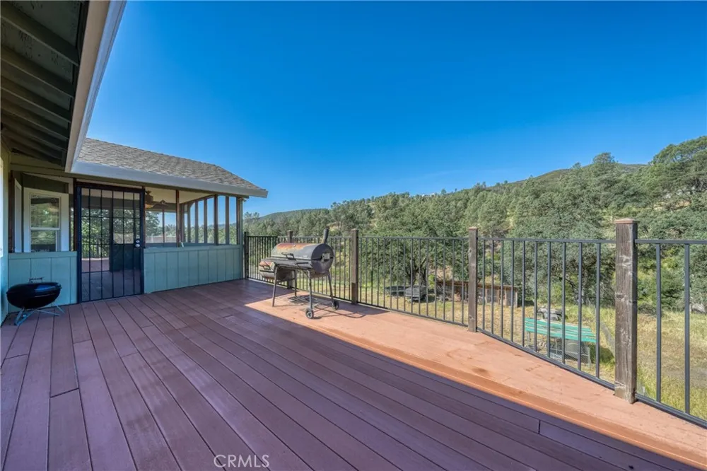 3409 Wolf Creek Clearlake Oaks, CA 95423