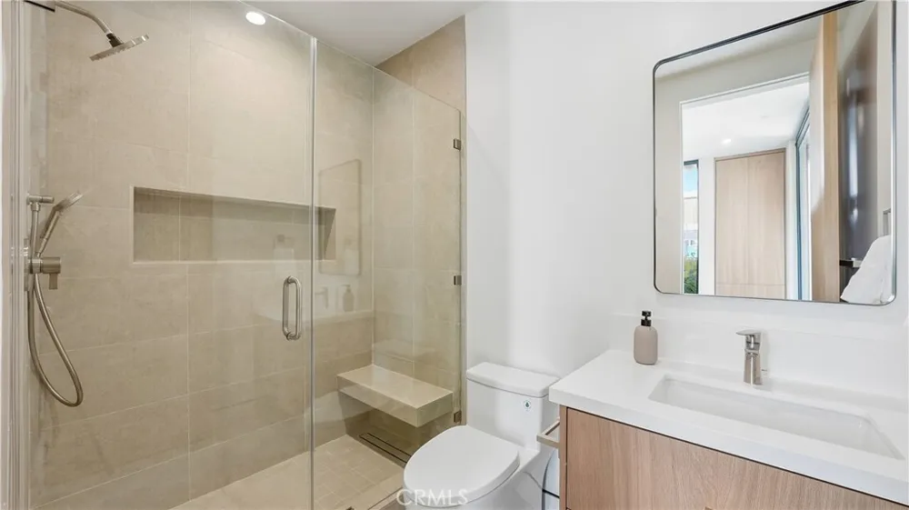 813 Genesee Avenue Los Angeles, CA 90046