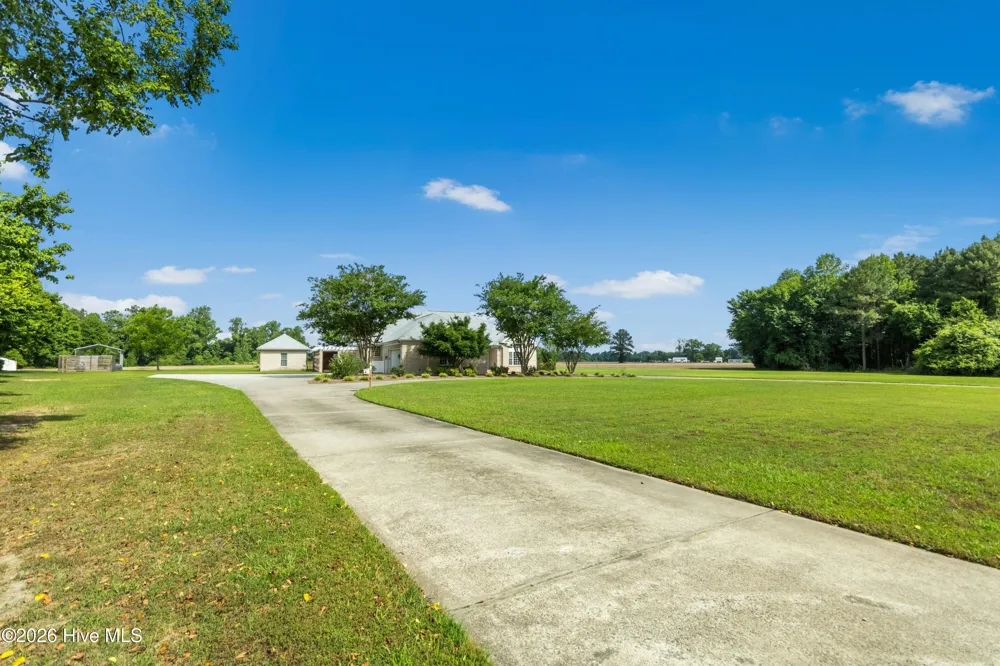 1380 Bear Trap Road Williamston, NC 27892