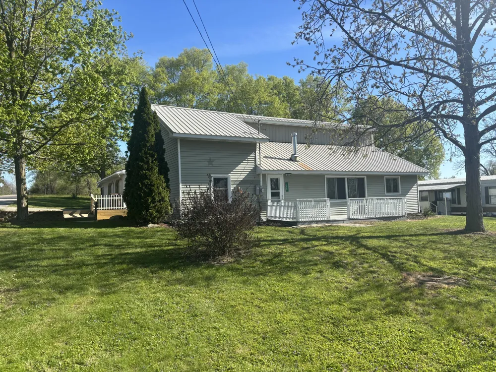 126 E Maple Street