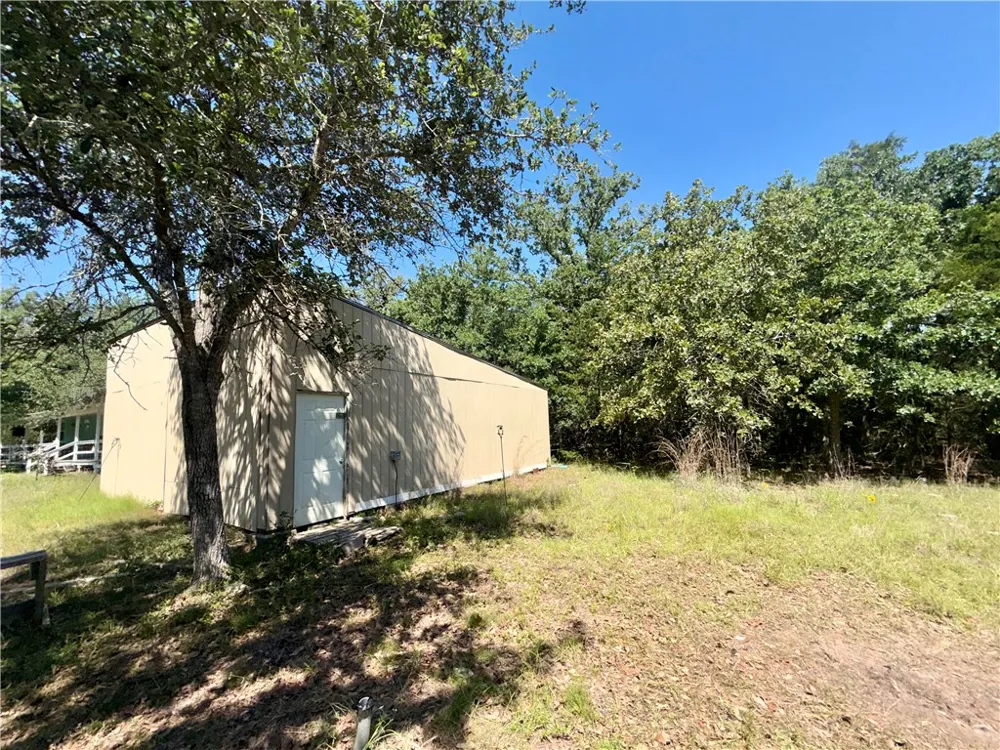 545 Cranberry Road Somerville, TX 77879