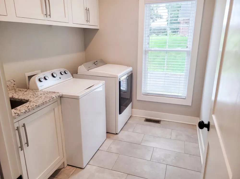 521 Autumnstone Ln Bowling Green, KY 42103