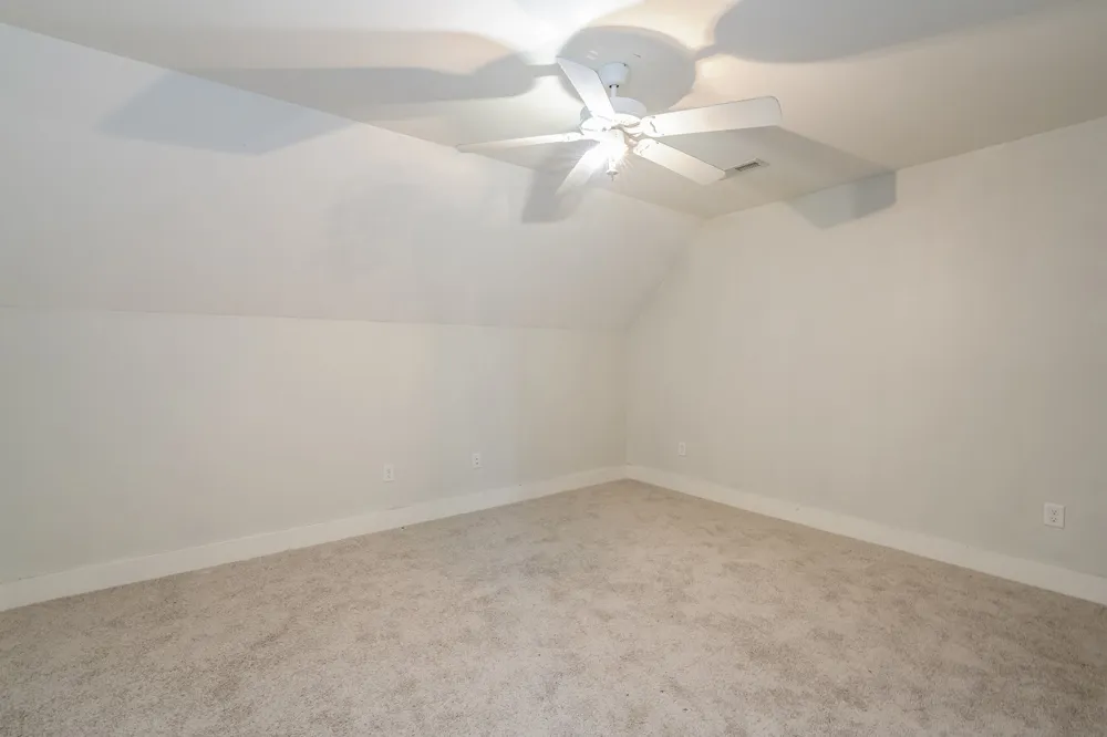 521 Autumnstone Ln Bowling Green, KY 42103