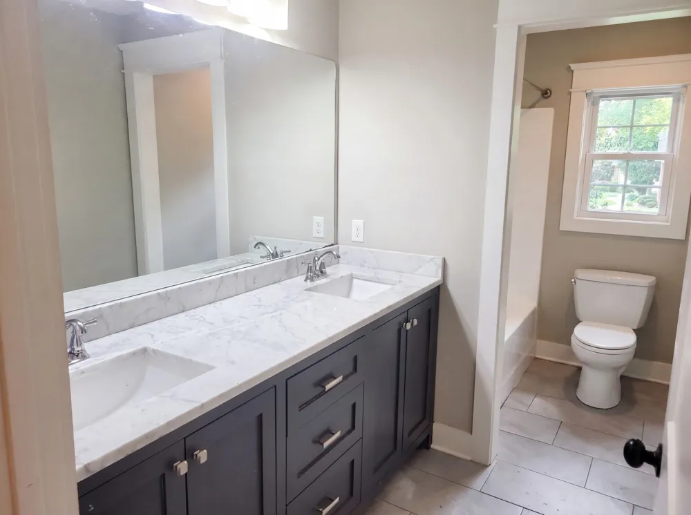 521 Autumnstone Ln Bowling Green, KY 42103