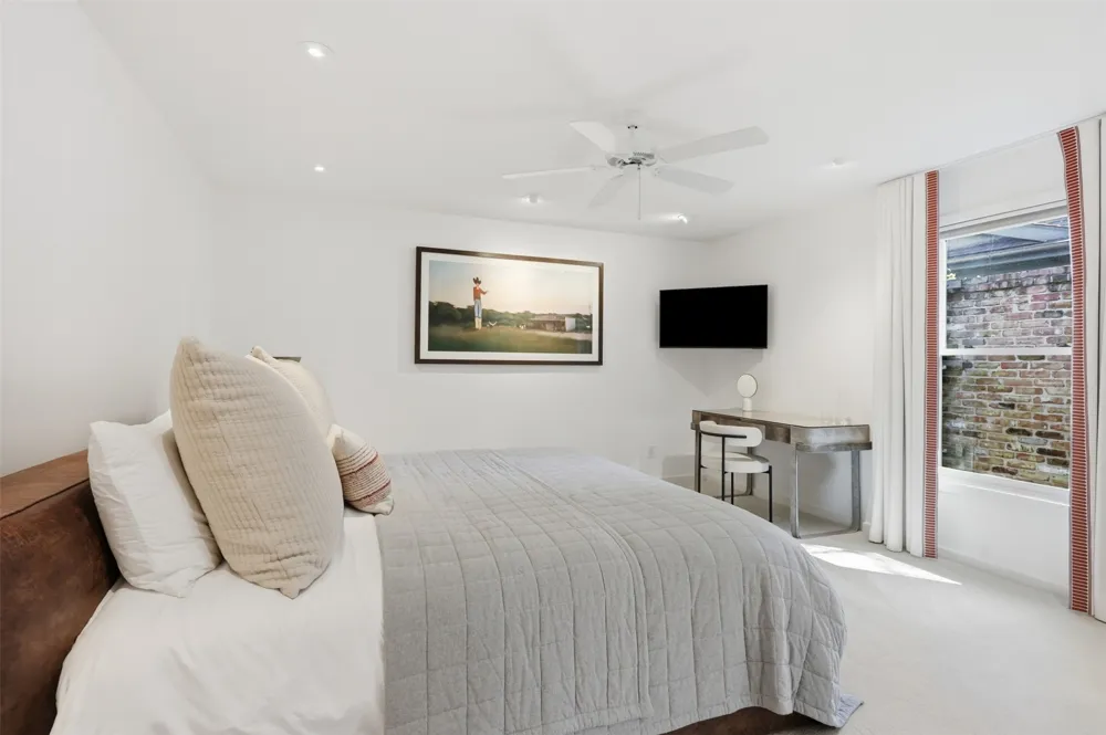 4329 Taos Road Dallas, TX 75209