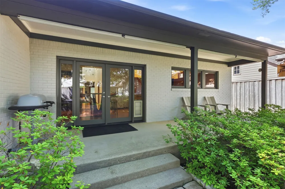 4329 Taos Road Dallas, TX 75209
