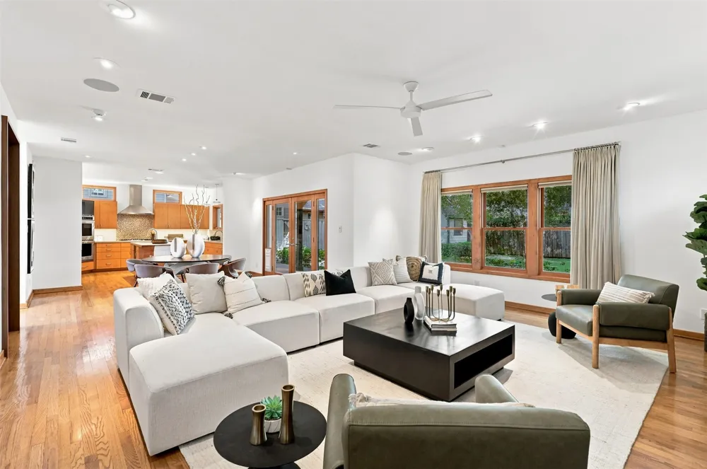 4329 Taos Road Dallas, TX 75209