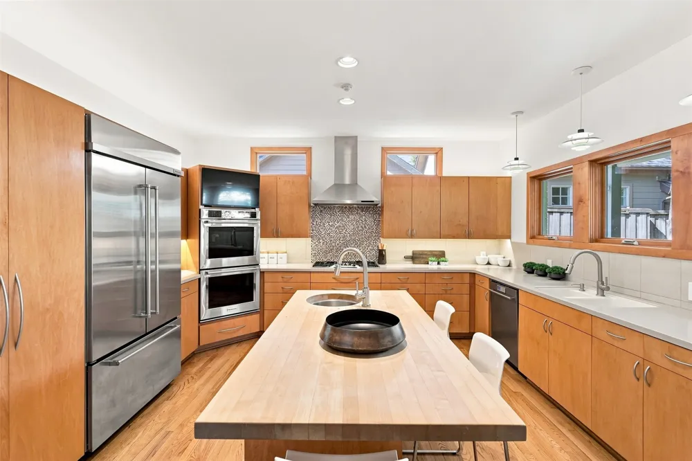 4329 Taos Road Dallas, TX 75209