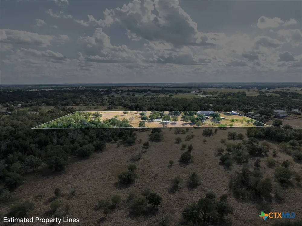 1102 Private Road 2332 Giddings, TX 78942