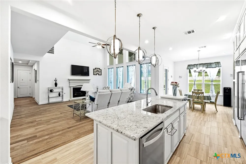 4601 Apollonia Way Leander, TX 78641