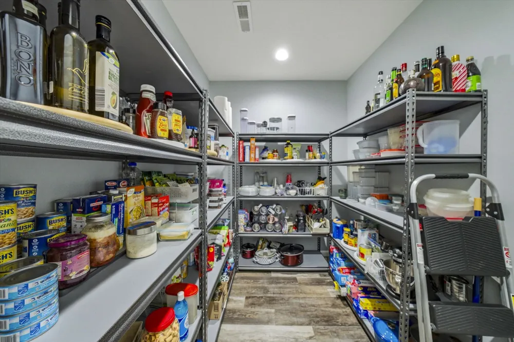1971 Harbor Hills Dr Dandridge, TN 37725