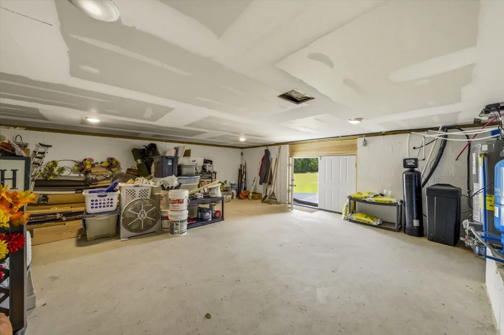 1971 Harbor Hills Dr Dandridge, TN 37725