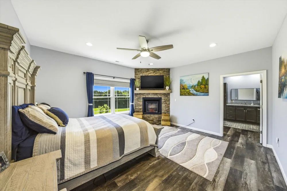 1971 Harbor Hills Dr Dandridge, TN 37725