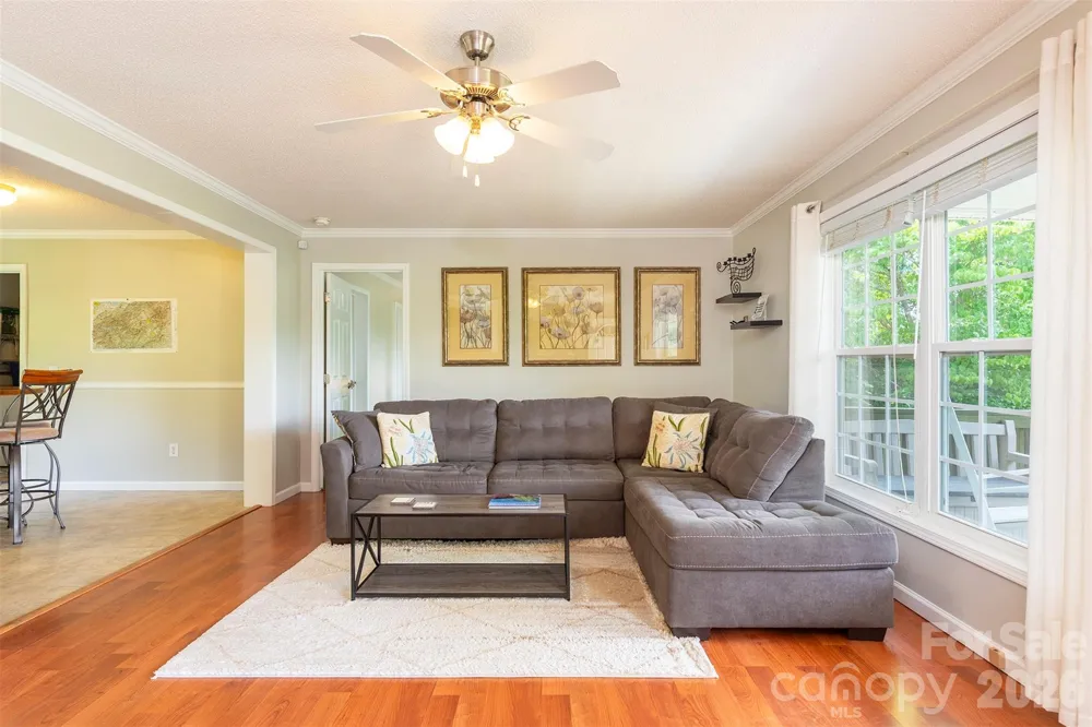 25 Inglescott Way Alexander, NC 28701