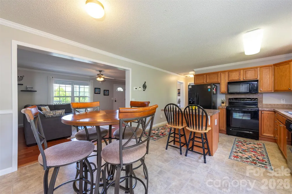 25 Inglescott Way Alexander, NC 28701