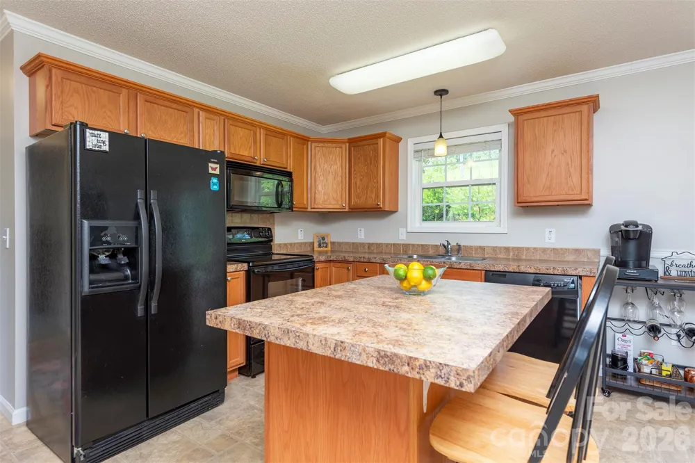 25 Inglescott Way Alexander, NC 28701