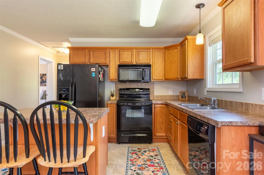 25 Inglescott Way Alexander, NC 28701
