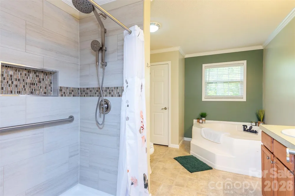 25 Inglescott Way Alexander, NC 28701