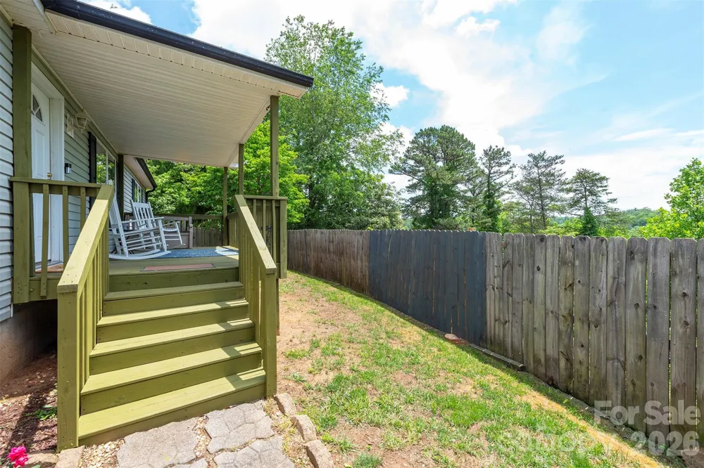 25 Inglescott Way Alexander, NC 28701