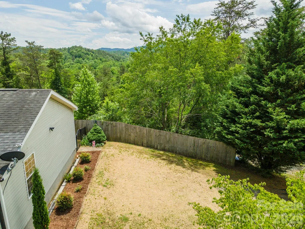 25 Inglescott Way Alexander, NC 28701
