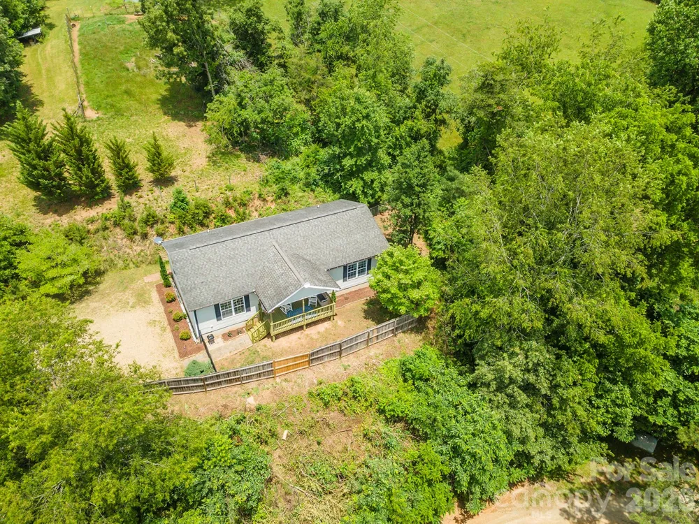 25 Inglescott Way Alexander, NC 28701