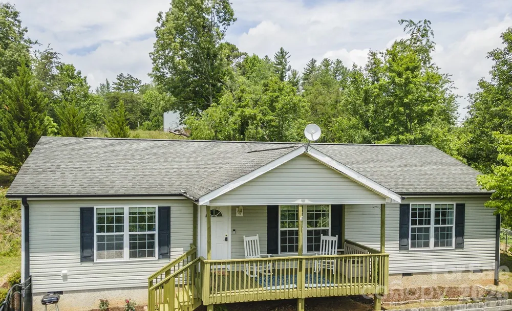 25 Inglescott Way Alexander, NC 28701