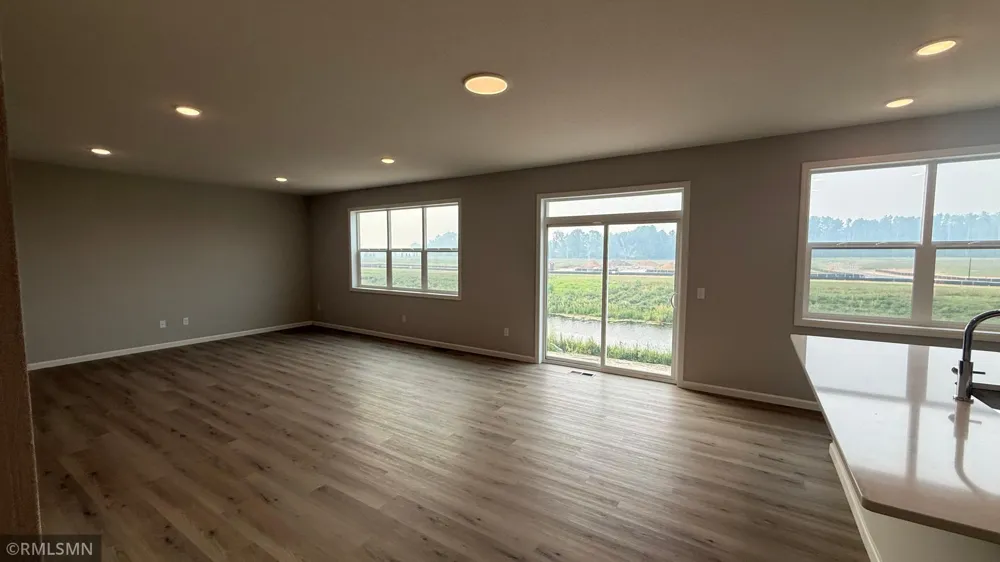 1667 Meadows Drive East Bethel, MN 55011
