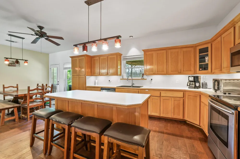 315 Preston Glen Gunter, TX 75058