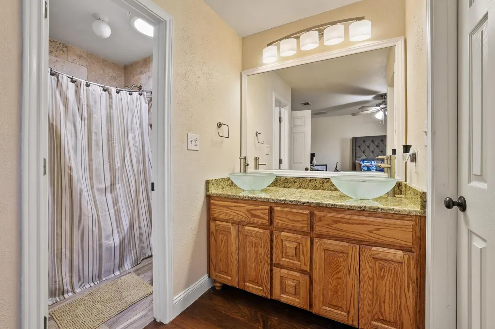 315 Preston Glen Gunter, TX 75058