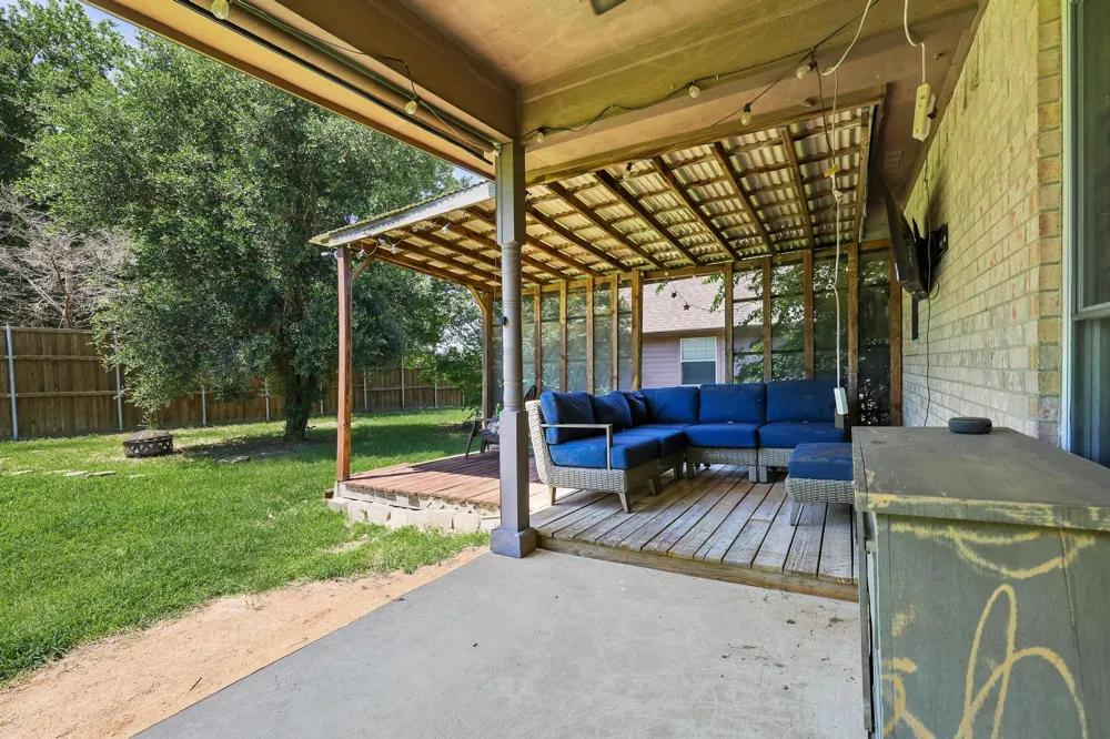 315 Preston Glen Gunter, TX 75058