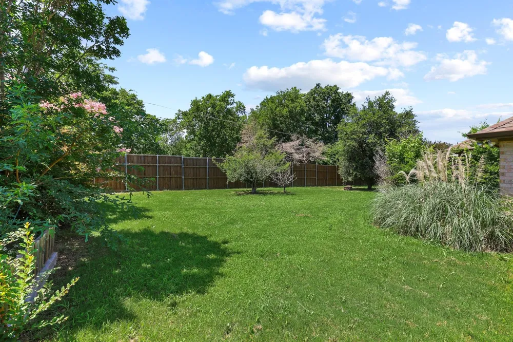 315 Preston Glen Gunter, TX 75058