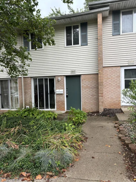 3647 Kenbrooke Court