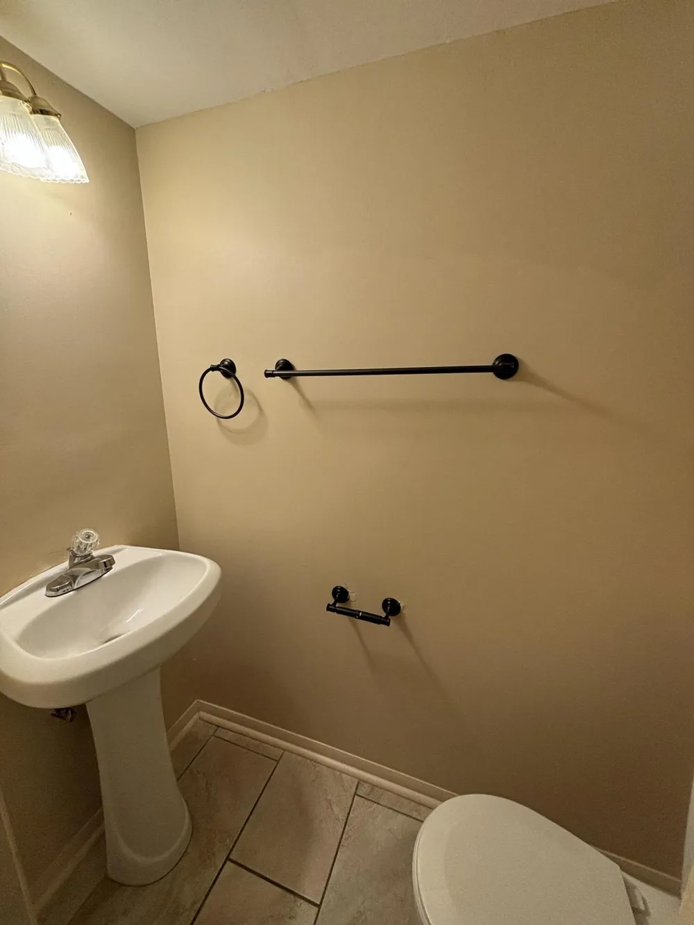3647 Kenbrooke Court Kalamazoo, MI 49006