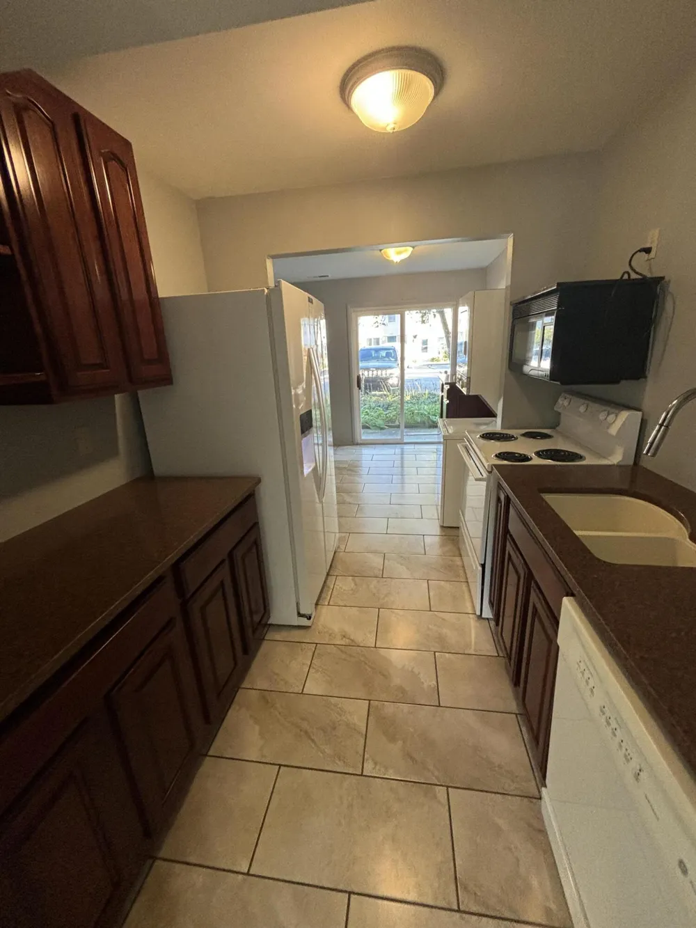 3647 Kenbrooke Court Kalamazoo, MI 49006