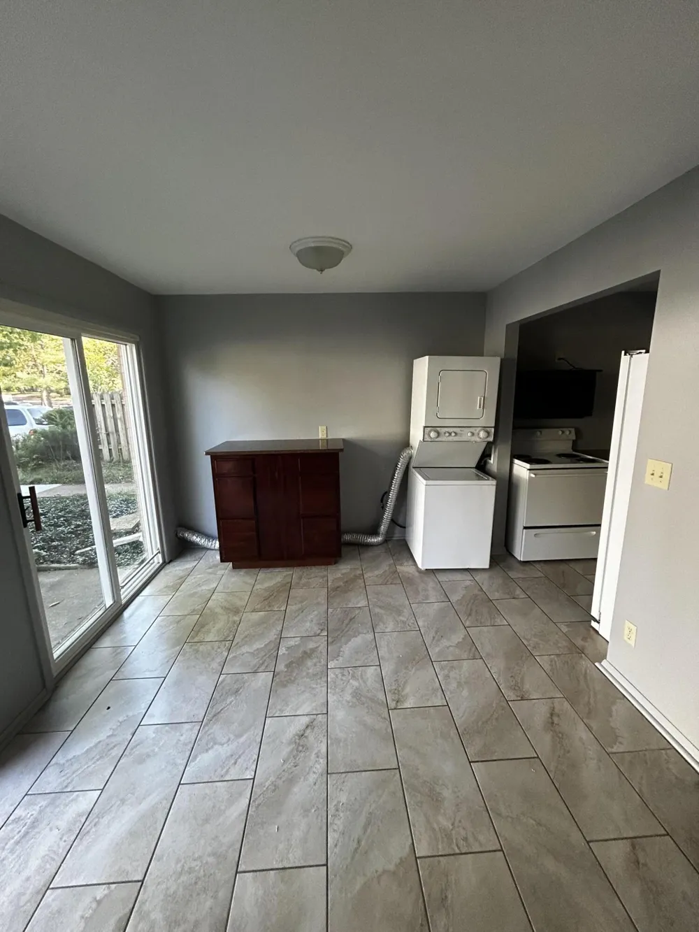 3647 Kenbrooke Court Kalamazoo, MI 49006