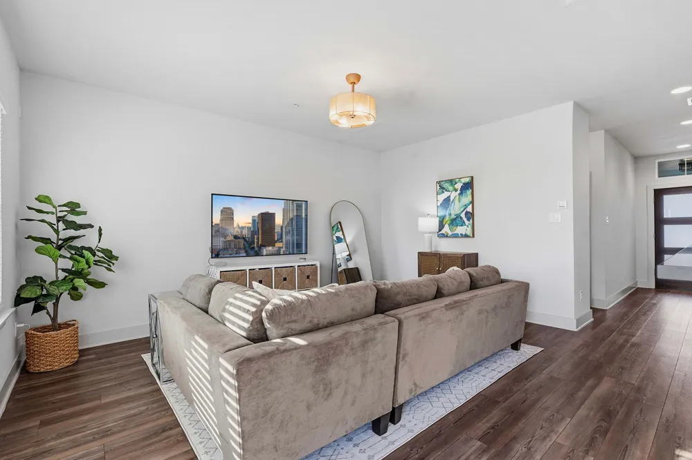 2260 Local Rebel Loop Leander, TX 78641